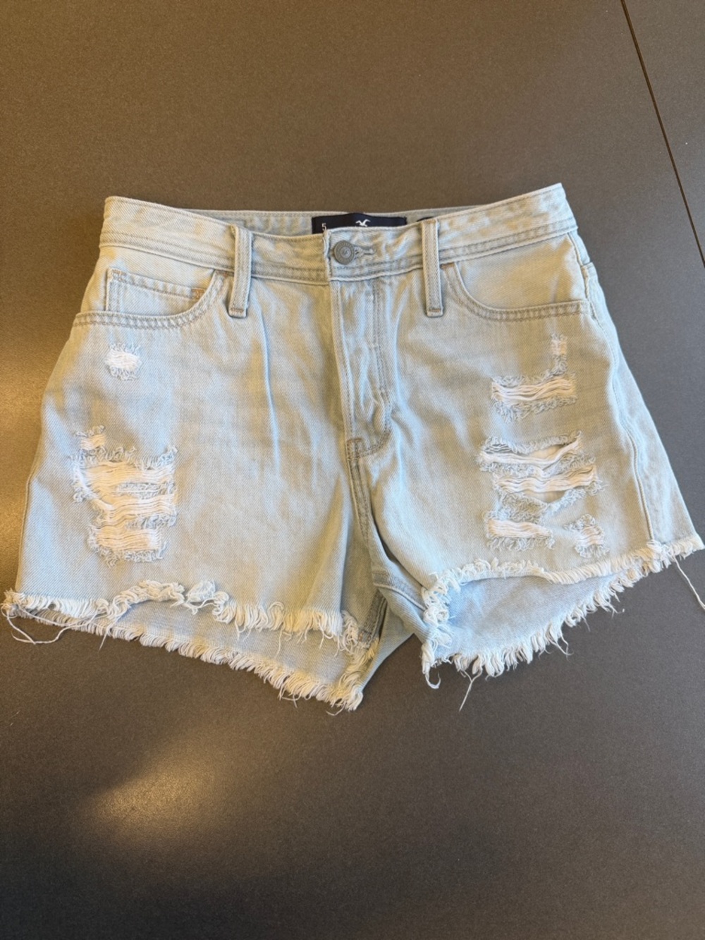 Hollister High Rise 3" Mom Shorts Distressed Denim Shorts size 27